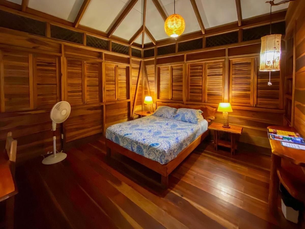 Finca Chica Lodge & Villas Puerto Viejo de Talamanca エクステリア 写真