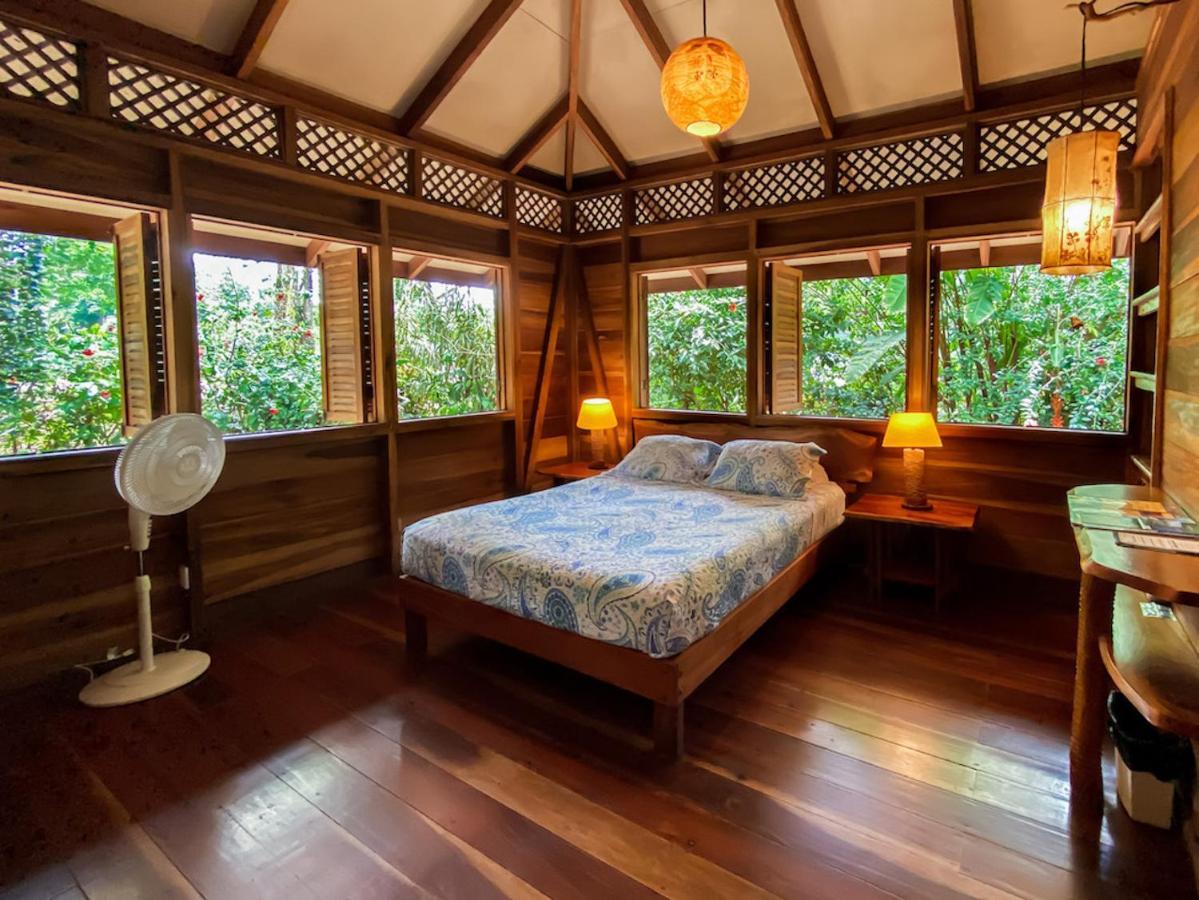 Finca Chica Lodge & Villas Puerto Viejo de Talamanca エクステリア 写真
