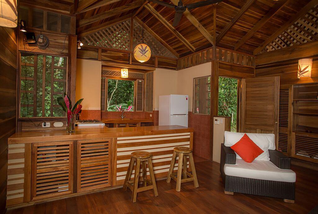 Finca Chica Lodge & Villas Puerto Viejo de Talamanca エクステリア 写真